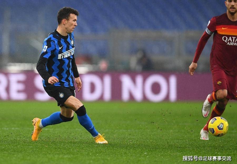 开元体育官网-窗口期体能课后，AC米兰完成体检备战荷甲，质疑声仍在，轮换策略成焦点(贾马尔穆雷与爱德华兹体测数据分析)